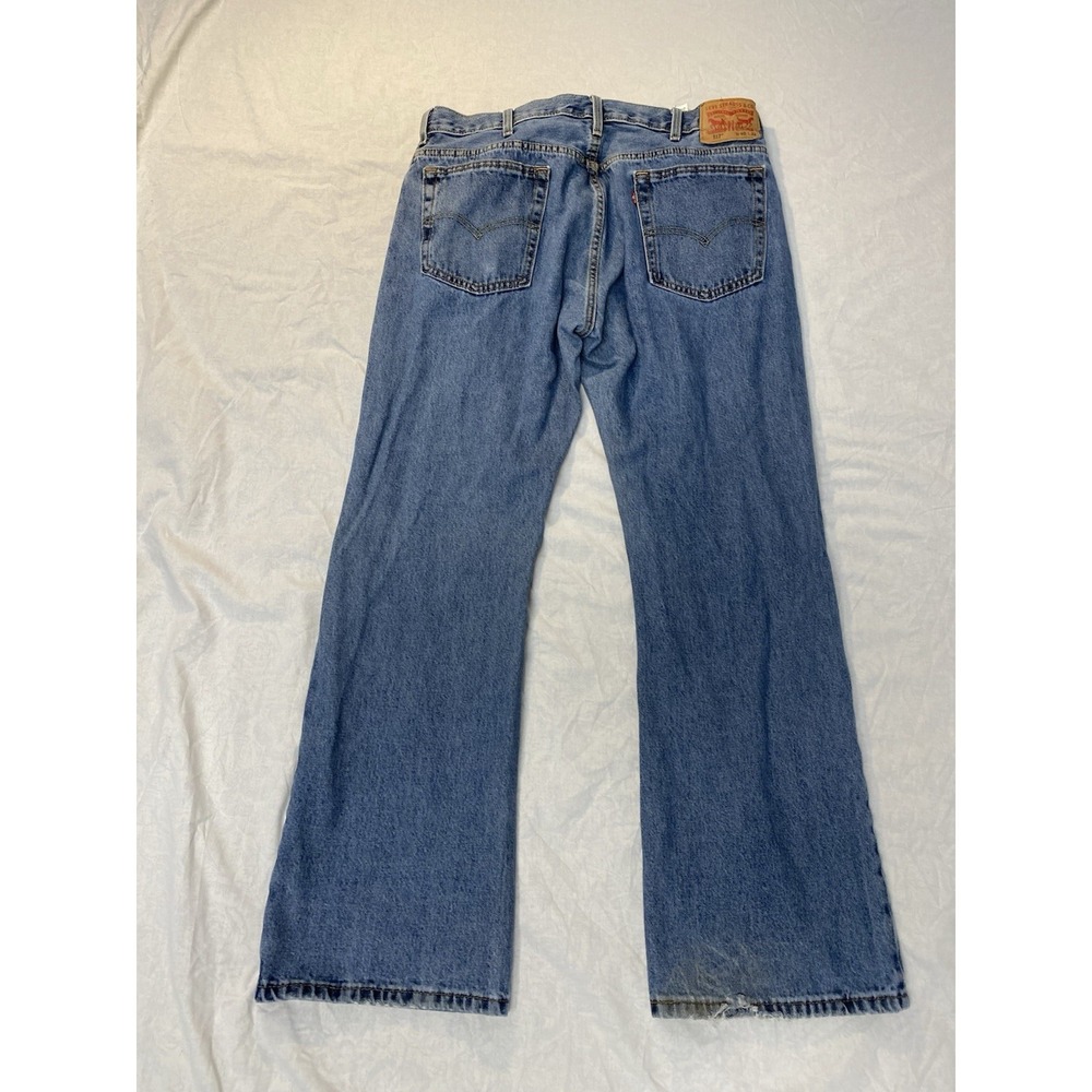 Levi's 517 Bootcut Jeans 40x32 Medium Wash Blue Distressed Hem - Picture 3 of 10